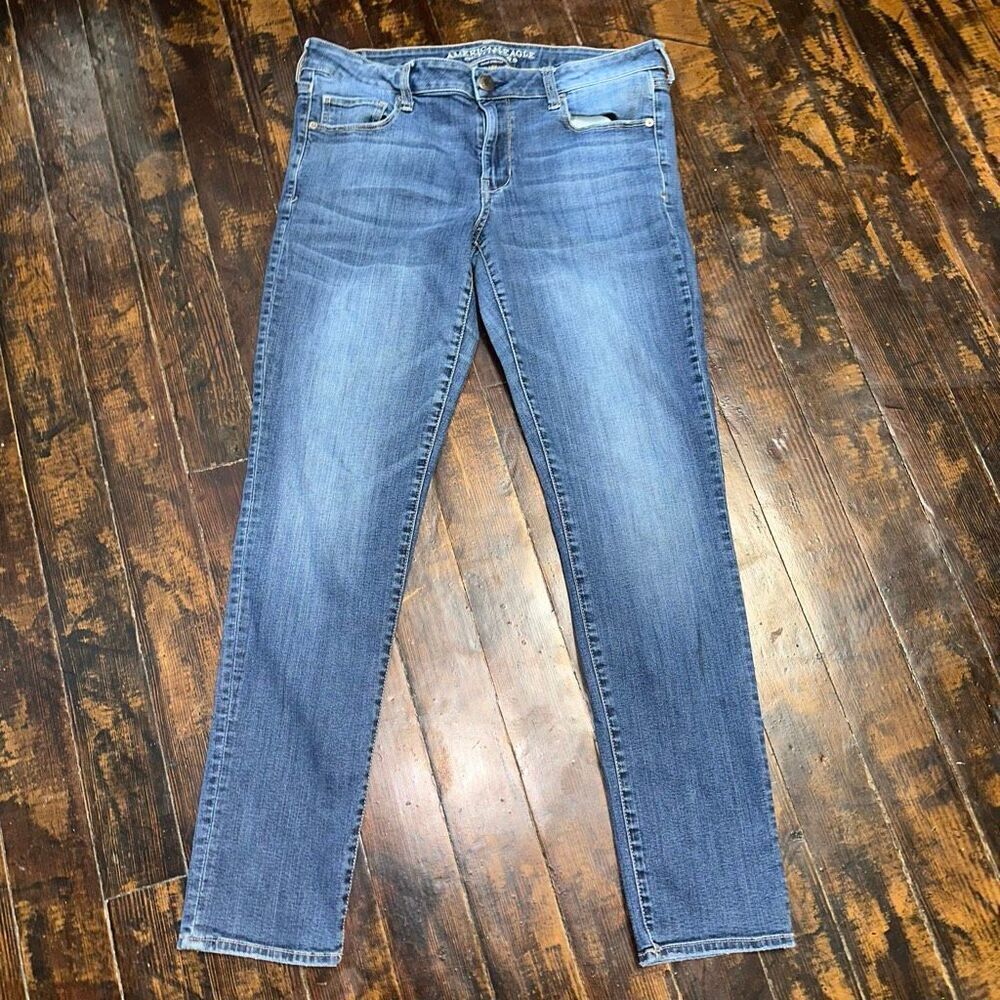 American Eagle distressed skinny 14 long normcore jeggings